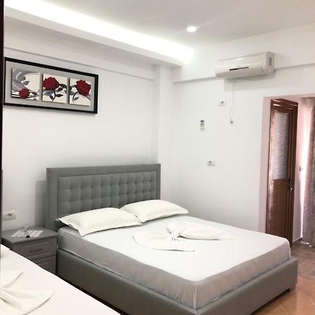 Eraldo Brahimi Apartaments Ksamil Exteriör bild