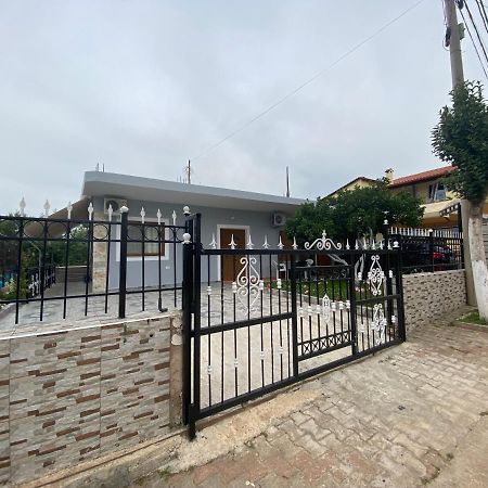 Eraldo Brahimi Apartaments Ksamil Exteriör bild