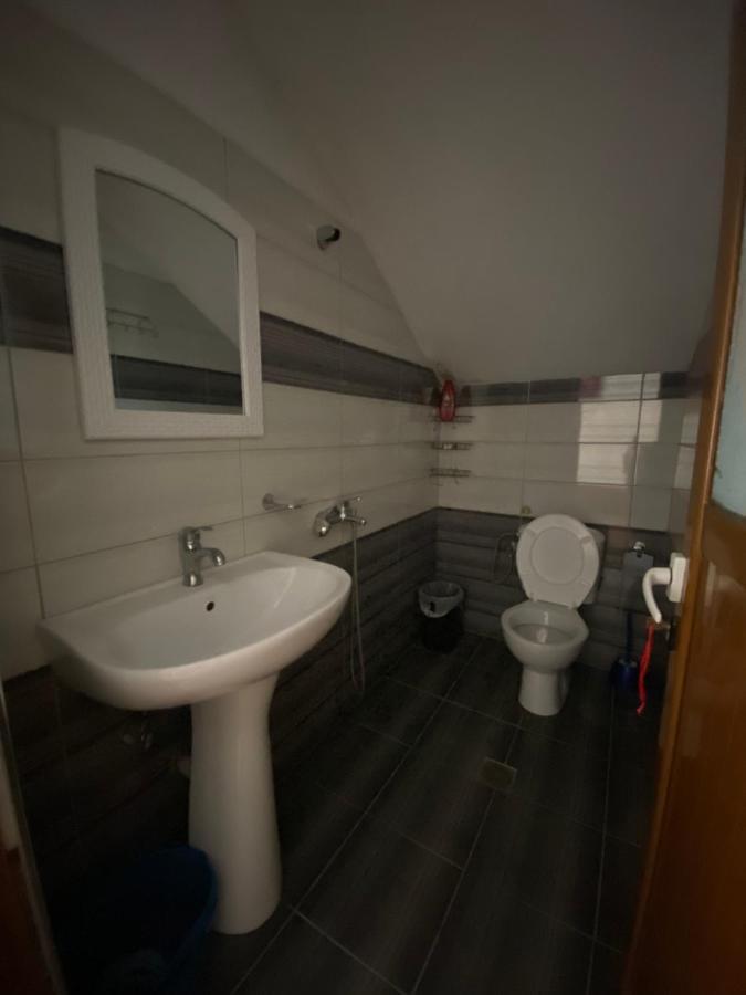 Eraldo Brahimi Apartaments Ksamil Exteriör bild