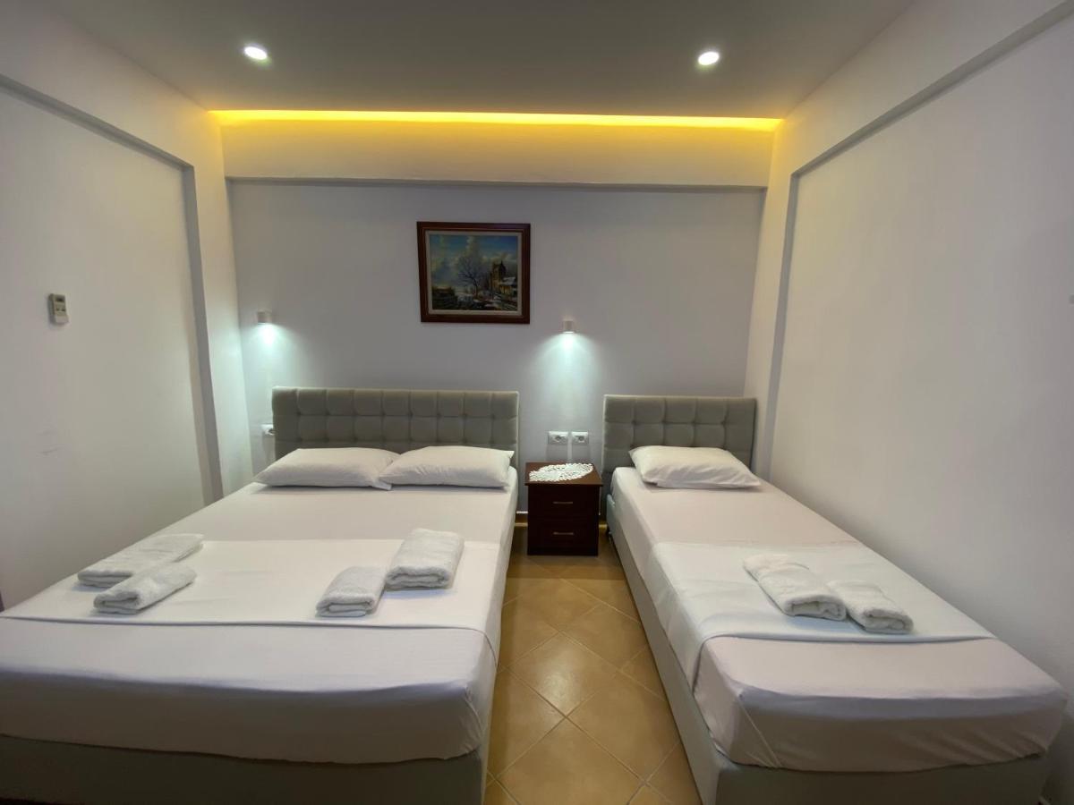 Eraldo Brahimi Apartaments Ksamil Exteriör bild