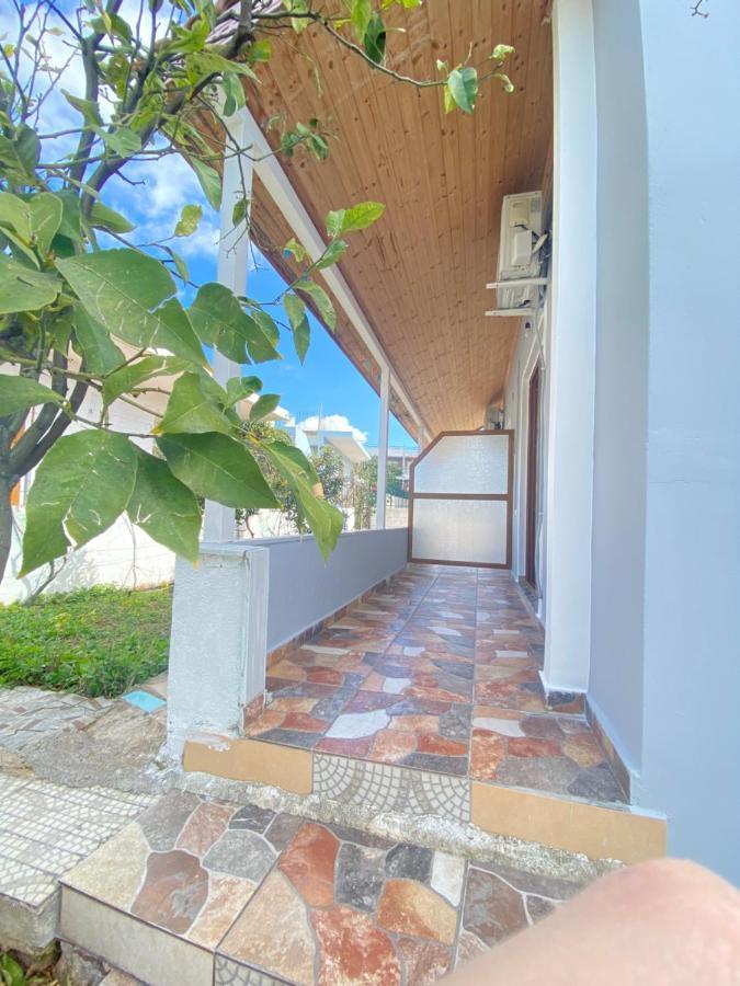 Eraldo Brahimi Apartaments Ksamil Exteriör bild